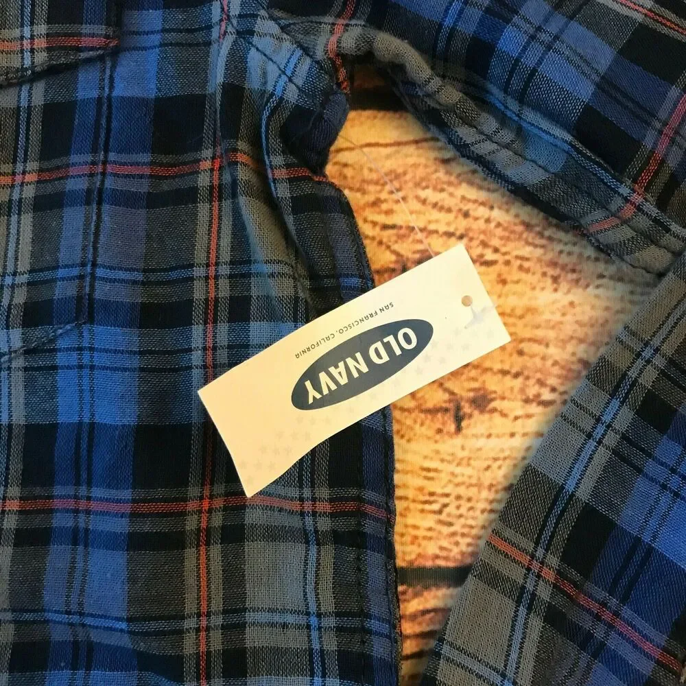 NWT Old Navy Boy’s Multicolor Plaid Button Down Kid’s Youth Size Large